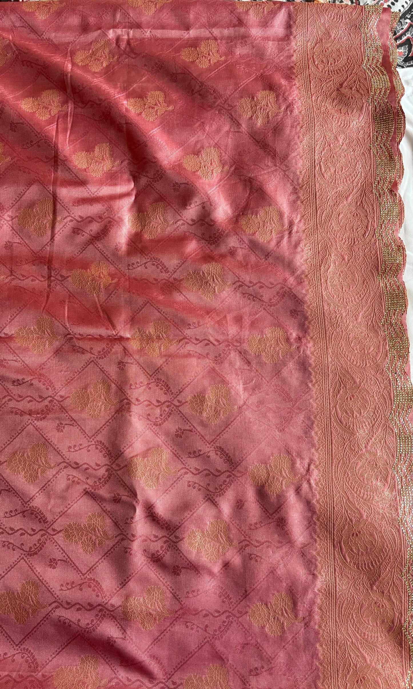Premium pink silk saree 
