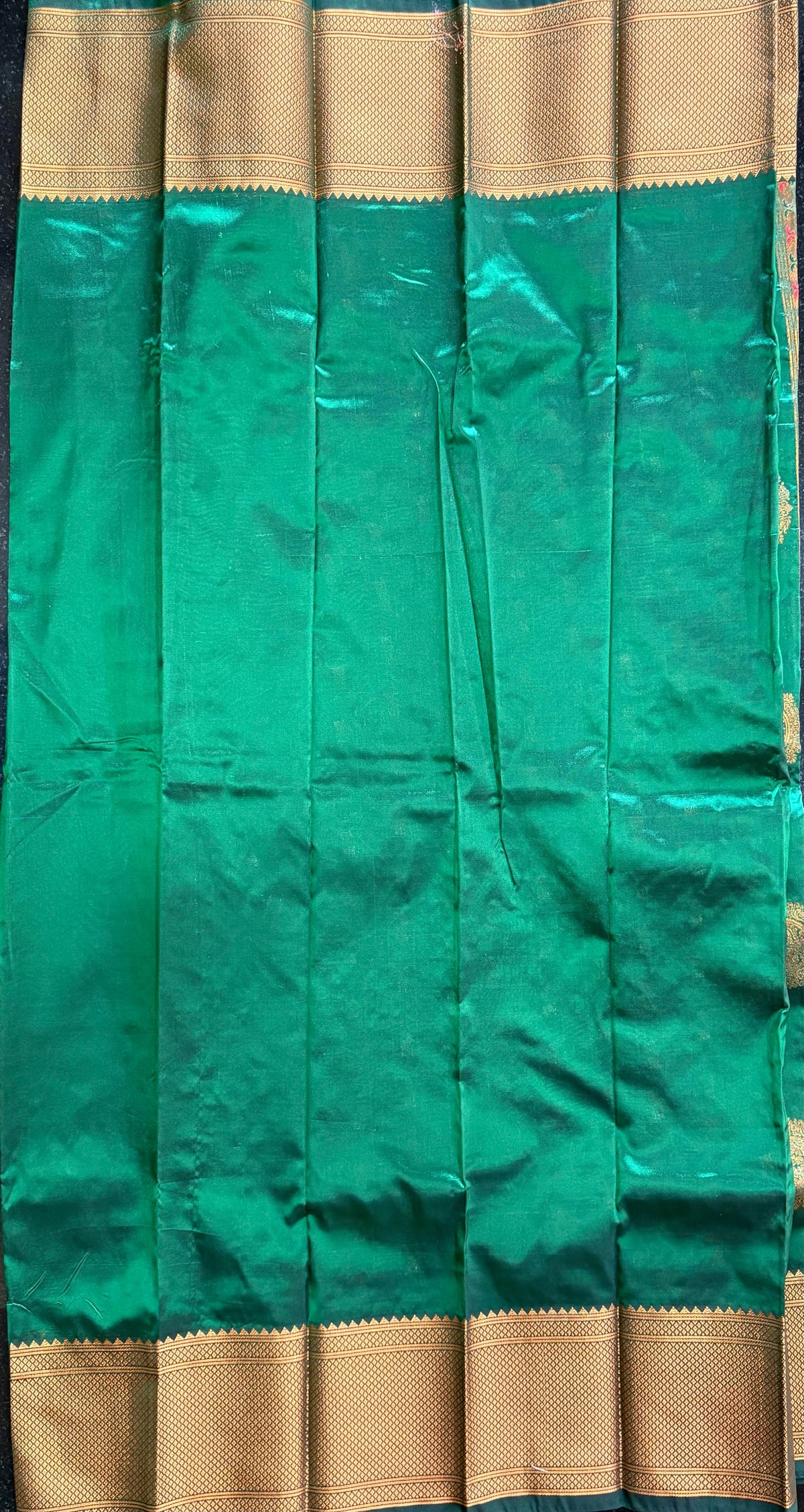 peacock Green Kalanjali Paithani